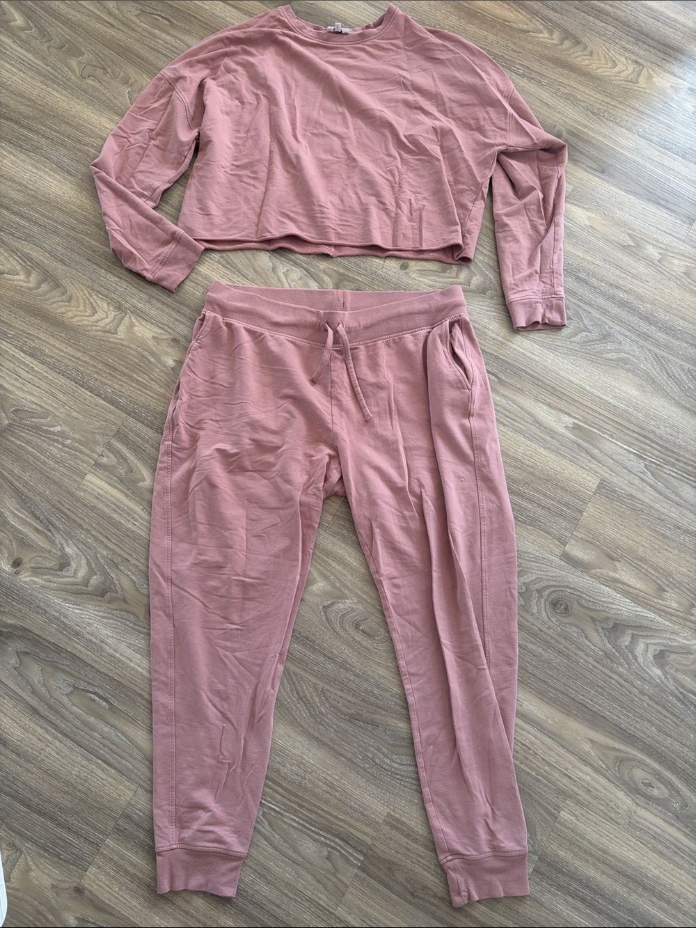 KNIX Loungewear Set Sweater and Jogger Sweatpants Mauve